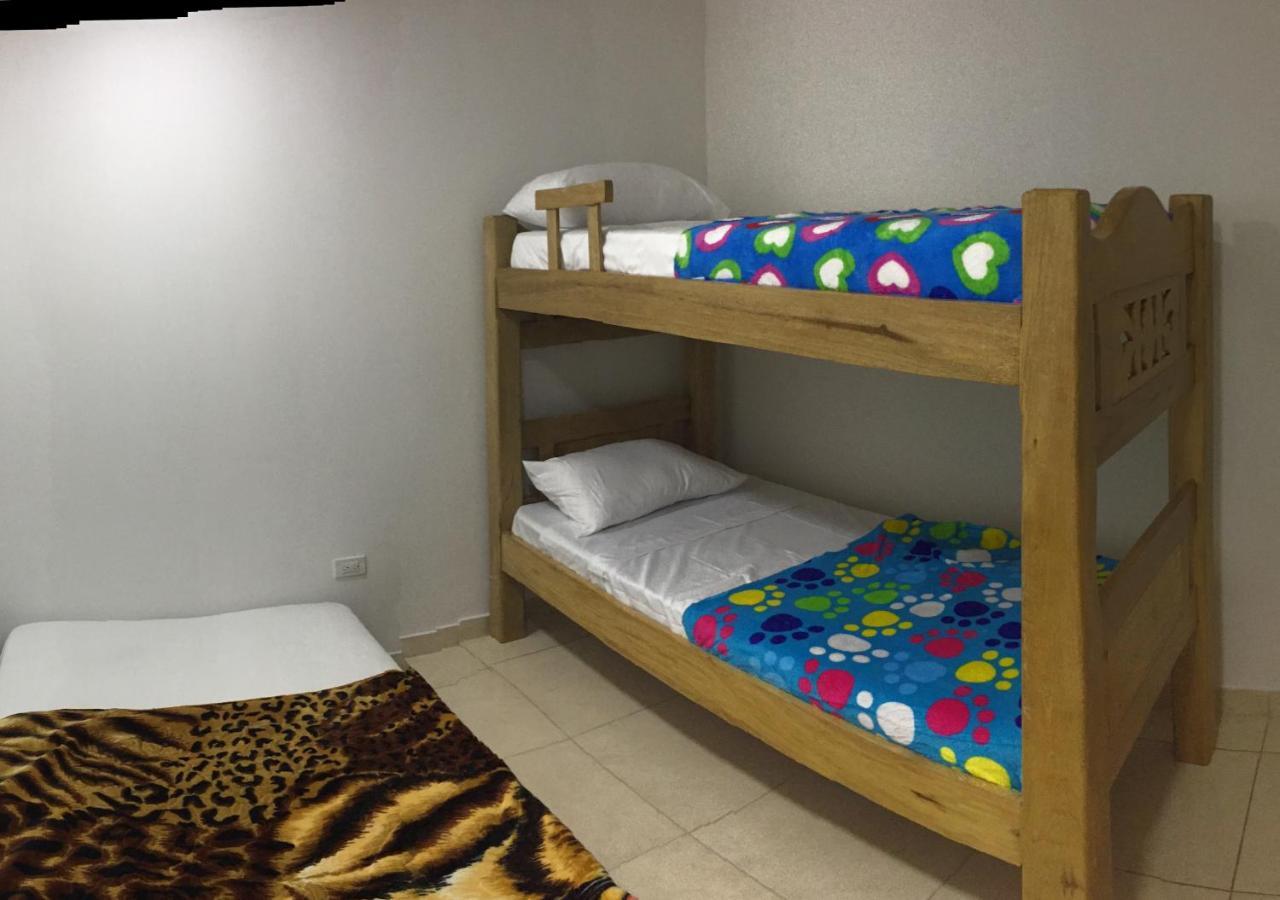 Апартаменты Apartamento The Colors Гуатапе Экстерьер фото
